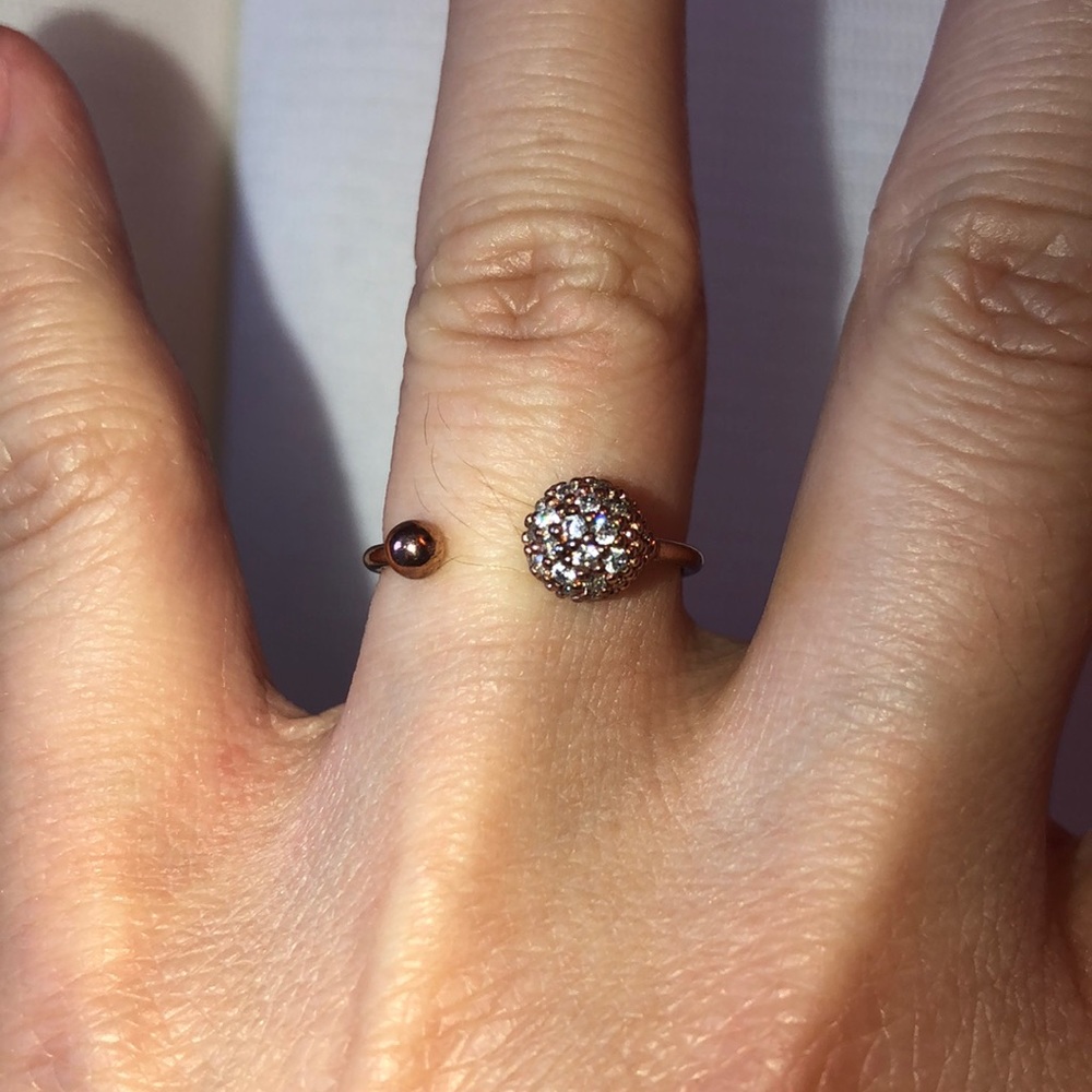 Gold adjustable ring